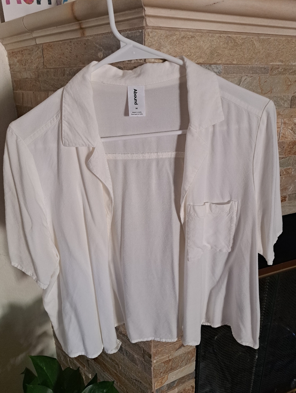 Abound Women's Cream Short-Sleeve Button Shirt Size M